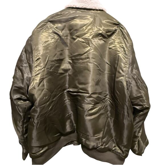 Forever 21 Men's Olive Green Bomber Jacket with Sherpa Collar - Size XL - NWT - Picture 7 of 13